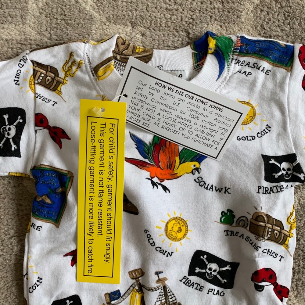 NWT At home ‘pirates’ short sleeve/shorts pajamas - Picture 3 of 3